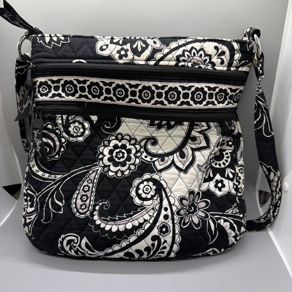 Vera Bradley Quilted Paisley Crossbody Bag Black/White/Gray Zip Pockets